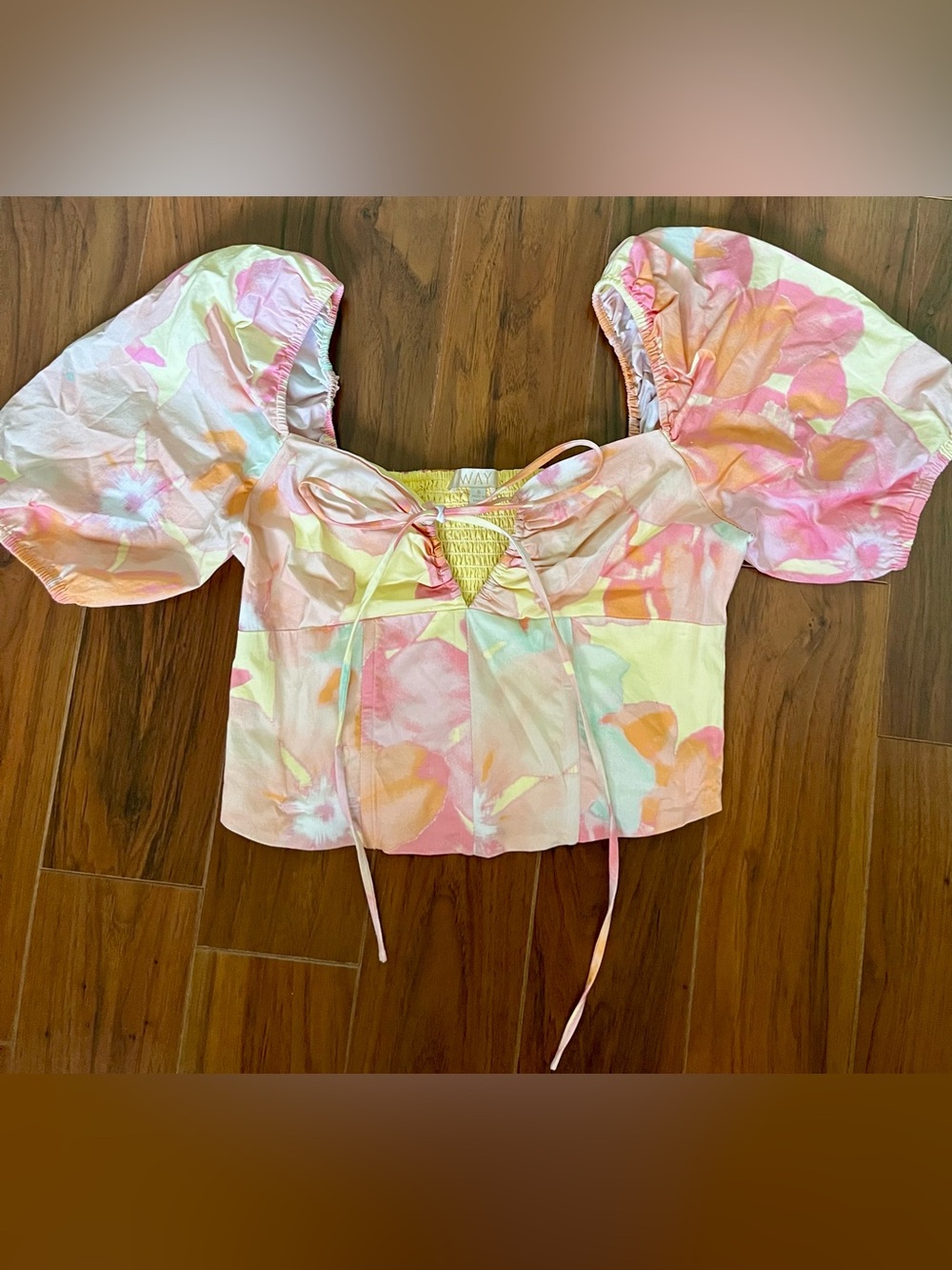 Wayf Floral Puff-Sleeve Tie-Front Crop Top - Pink, Peach, Mint